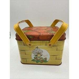 Vintage Strawberry Shortcake Cheinco Metal Picnic Basket Tin 1980